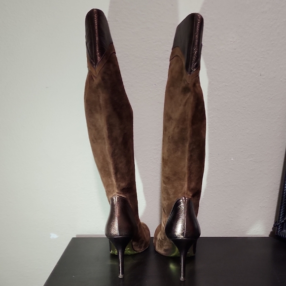 Elegant Brown Knee-High Boots - Picture 6 of 17